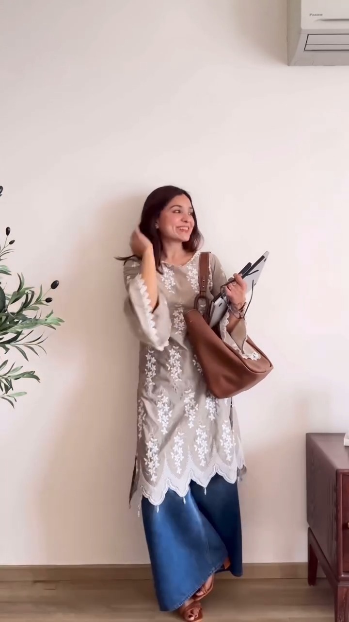 Elegant Embroidered Kurti with Denim Wide-Leg Pants Fusion Set