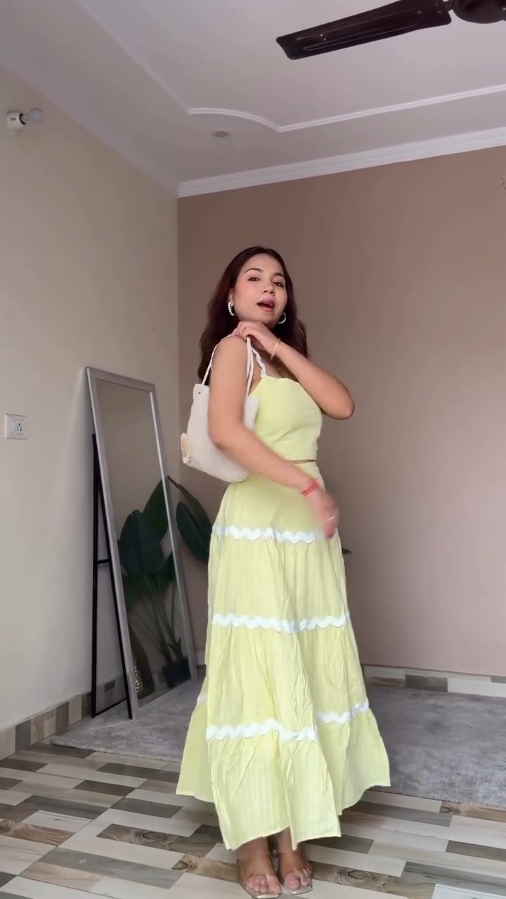 Lime tiered skirt set